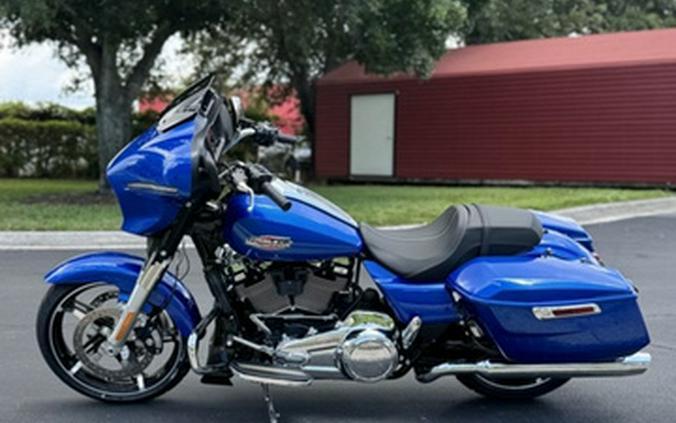 2025 Harley-Davidson FLHX - Street Glide