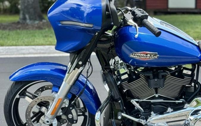 2025 Harley-Davidson FLHX - Street Glide