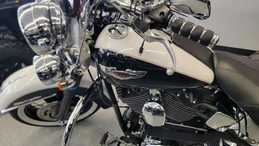 2005 Harley-Davidson FLSTNI Softail Deluxe