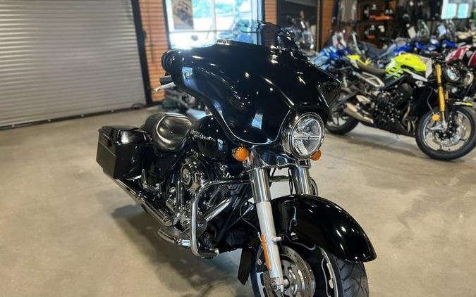 2010 Harley-Davidson® FLHX - Street Glide®