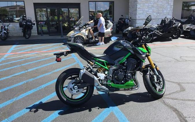 2024 Kawasaki Z900 SE ABS