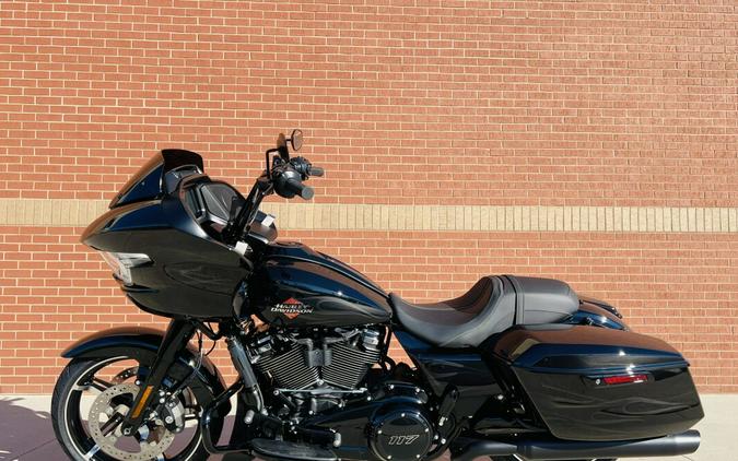 FLTRX 2025 Road Glide®