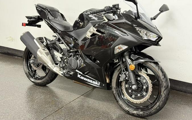 2019 Kawasaki Ninja® 400 ABS Metallic Spark Black