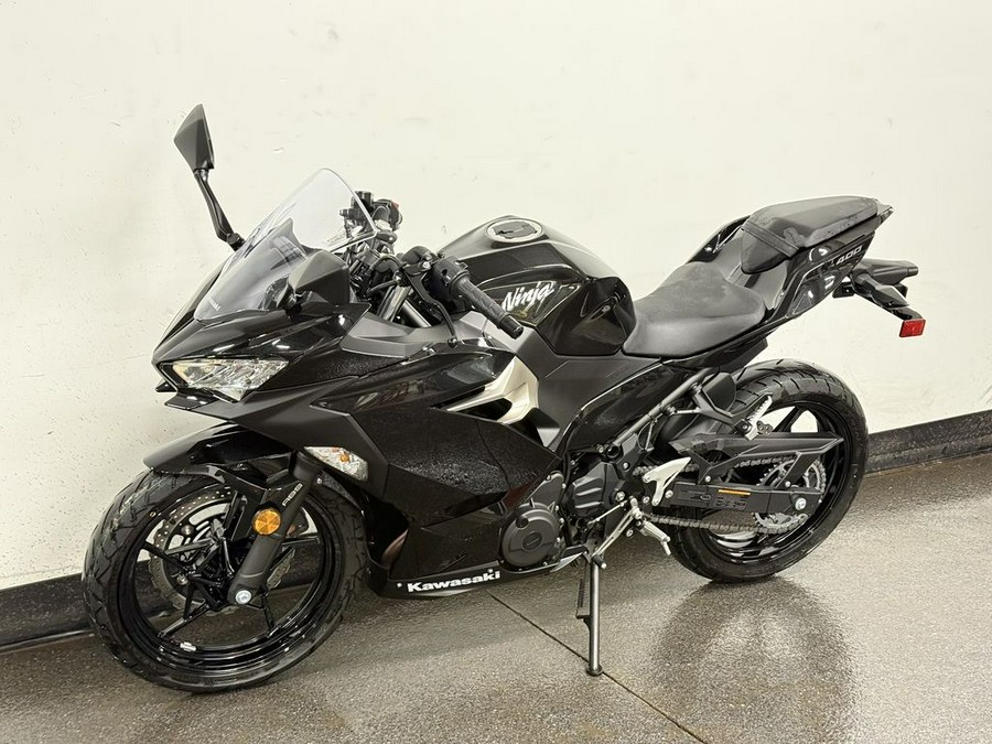 2019 Kawasaki Ninja® 400 ABS Metallic Spark Black