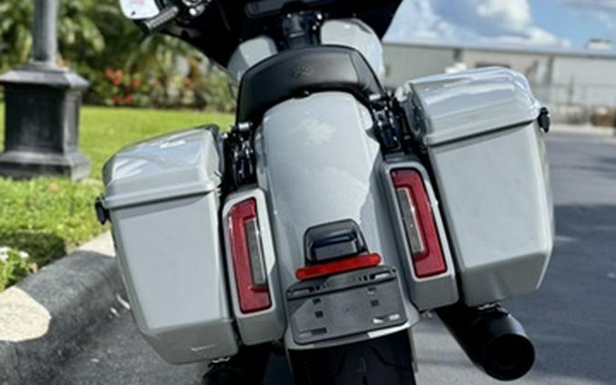 2025 Harley-Davidson FLHX - Street Glide