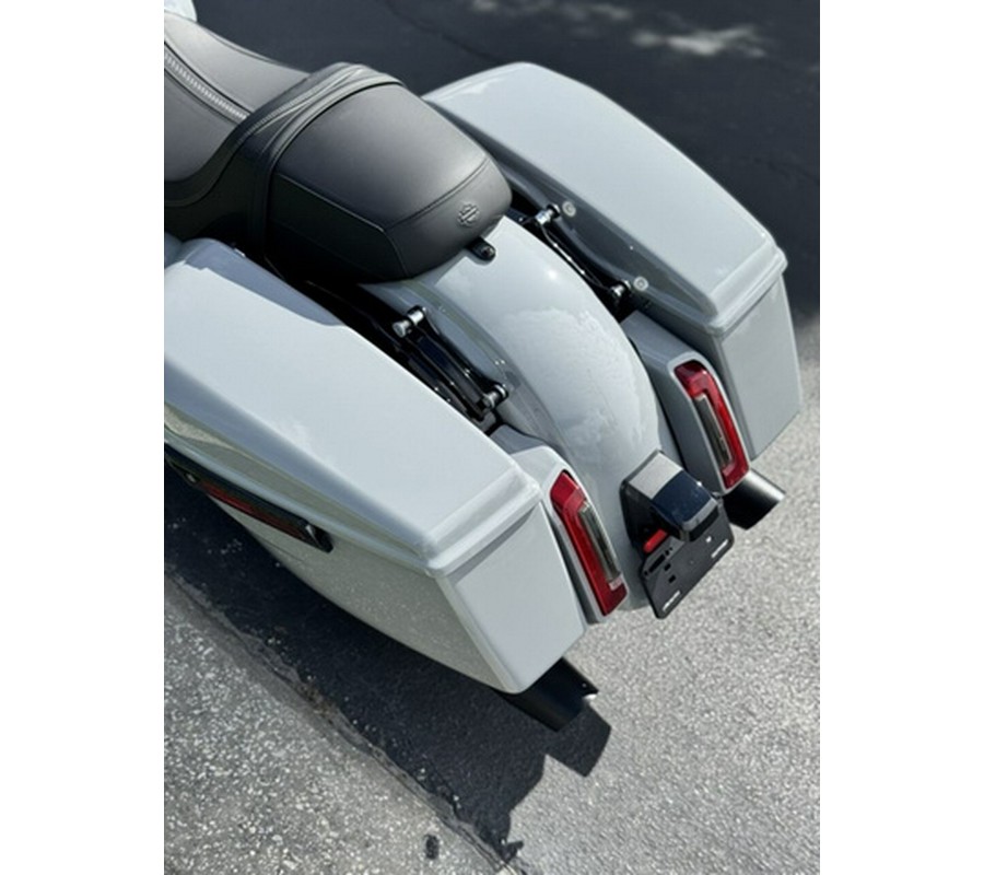 2025 Harley-Davidson FLHX - Street Glide