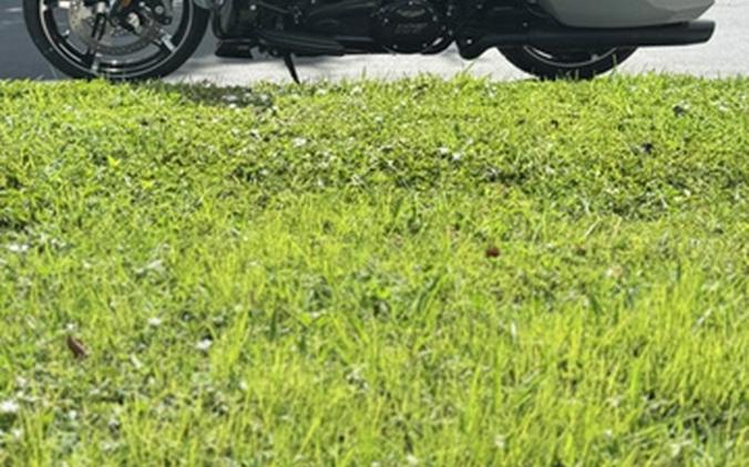 2025 Harley-Davidson FLHX - Street Glide