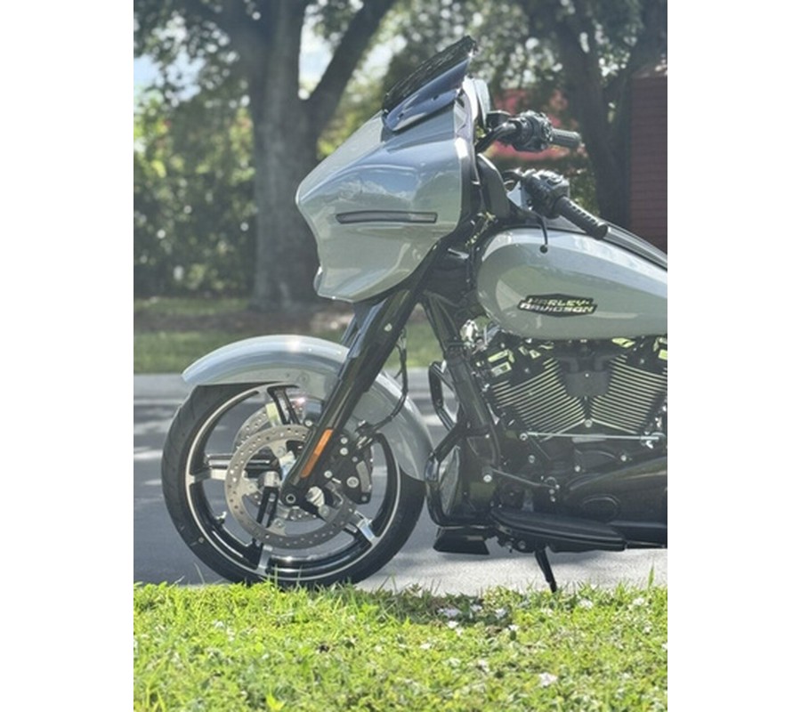 2025 Harley-Davidson FLHX - Street Glide