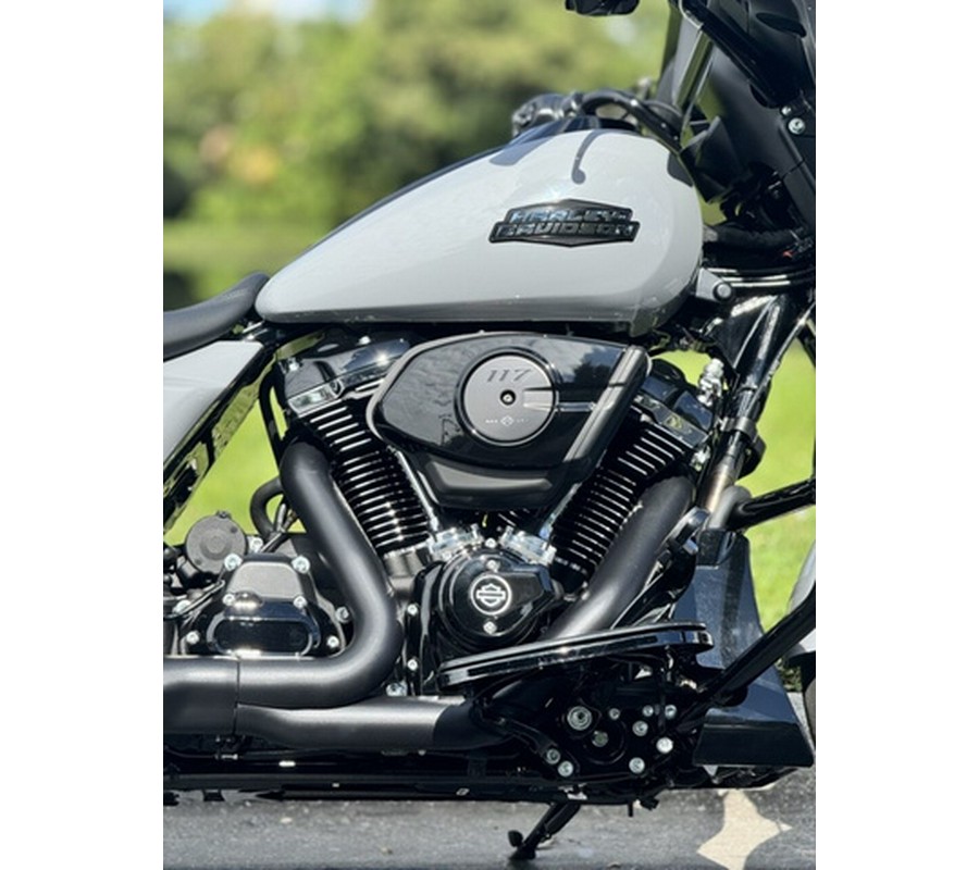 2025 Harley-Davidson FLHX - Street Glide