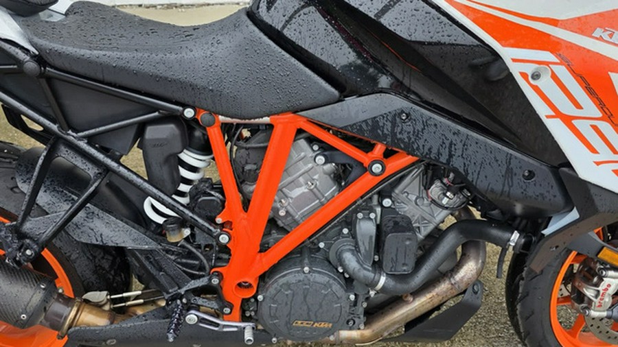 2019 KTM Super Duke 1290 GT