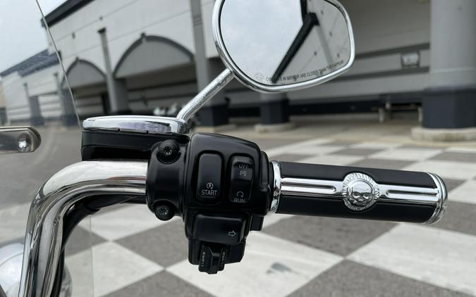 2009 Harley-Davidson® Road King® Classic
