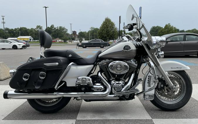 2009 Harley-Davidson® Road King® Classic