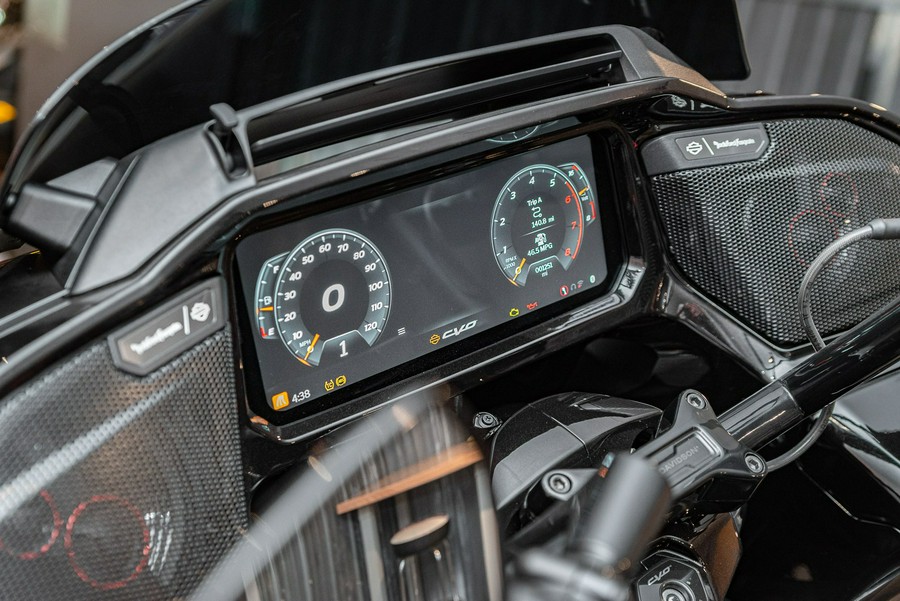 2025 Harley-Davidson CVO™ Road Glide®