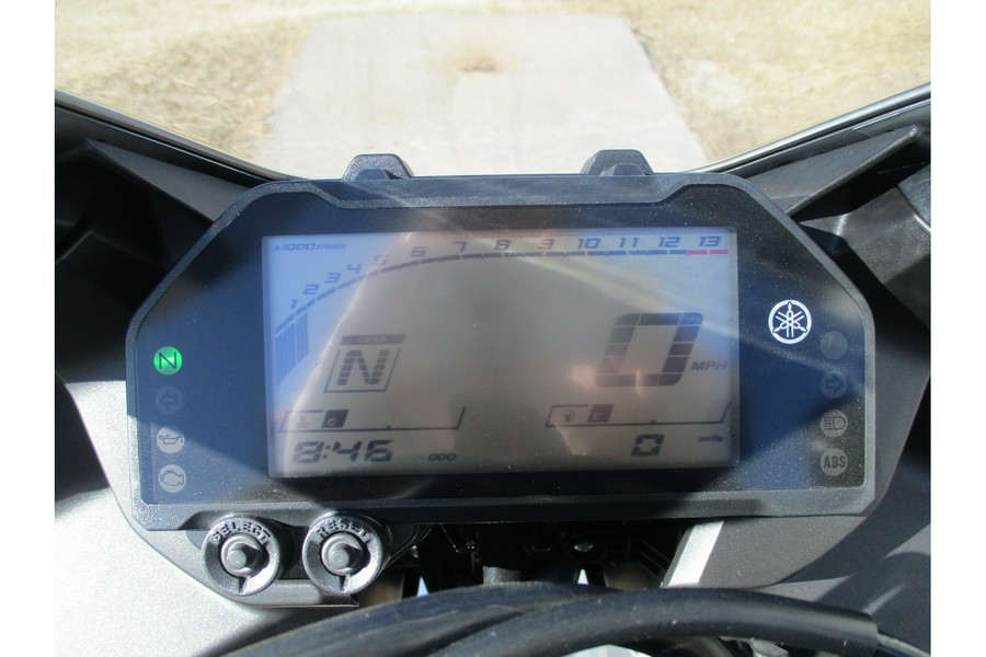 2024 Yamaha YZFR3