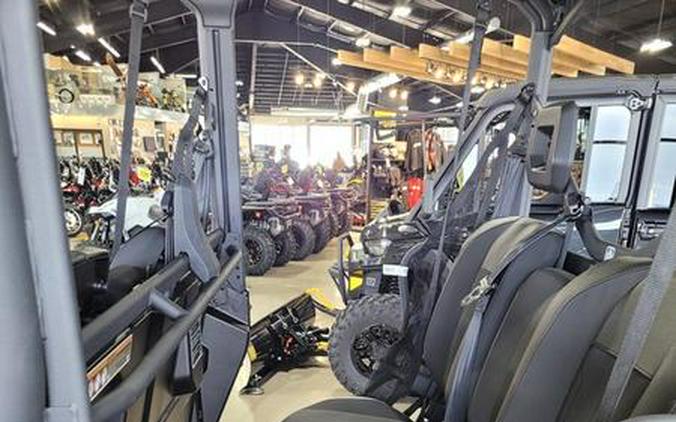 2026 Can-Am® Defender MAX XT HD11 With 10.25 in.display