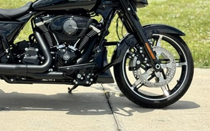 2025 Harley-Davidson FLHX - Street Glide