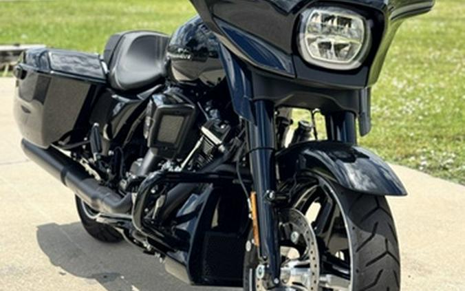 2025 Harley-Davidson FLHX - Street Glide