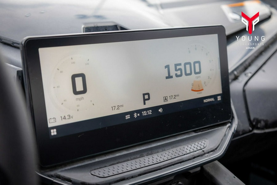 2025 Can-Am Maverick R Max X RS With Smart-Shox