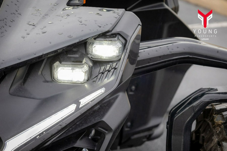 2025 Can-Am Maverick R Max X RS With Smart-Shox