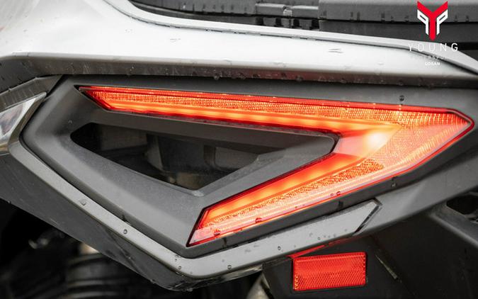 2025 Can-Am Maverick R Max X RS With Smart-Shox