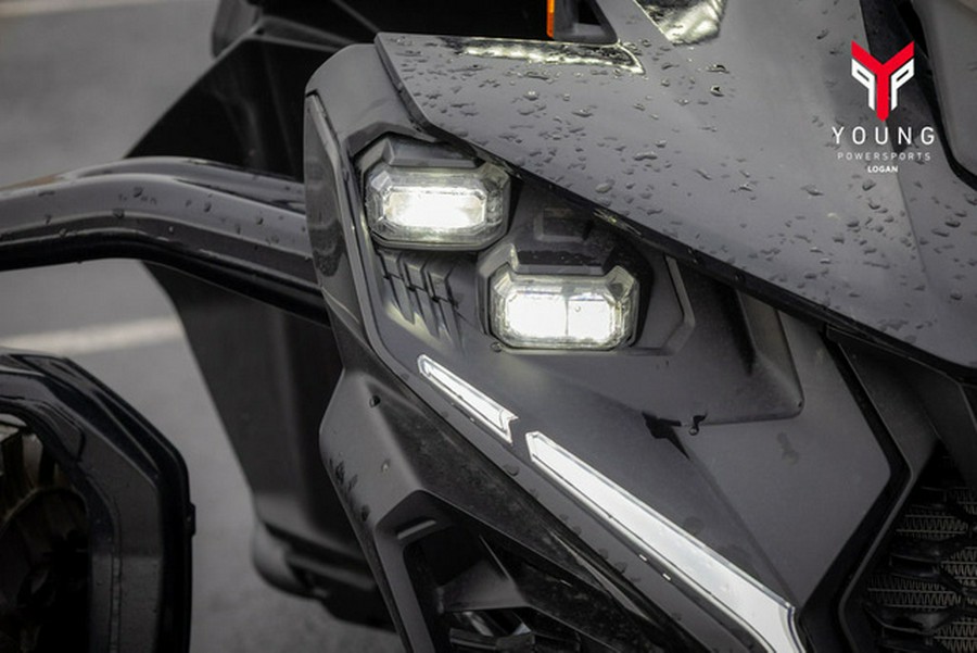 2025 Can-Am Maverick R Max X RS With Smart-Shox