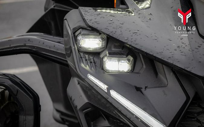 2025 Can-Am Maverick R Max X RS With Smart-Shox