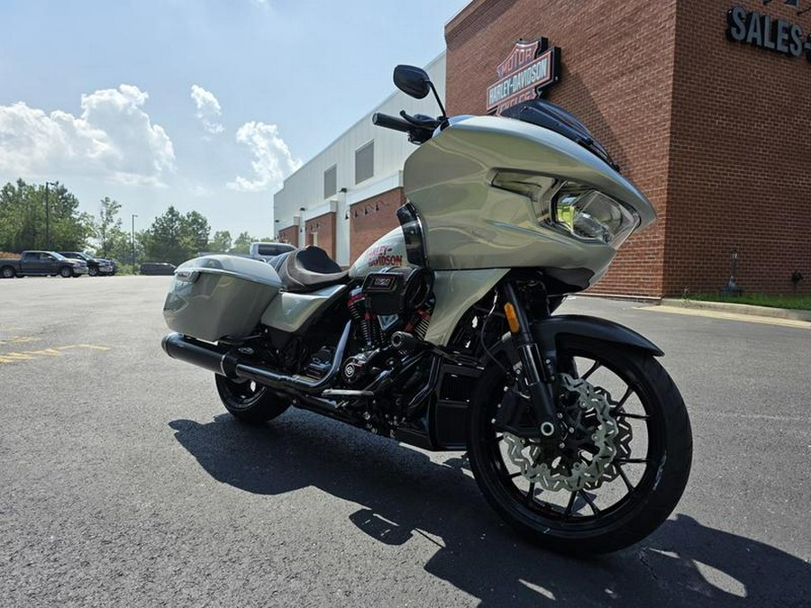 2025 Harley-Davidson® FLTRXSTSE - CVO™ Road Glide® ST