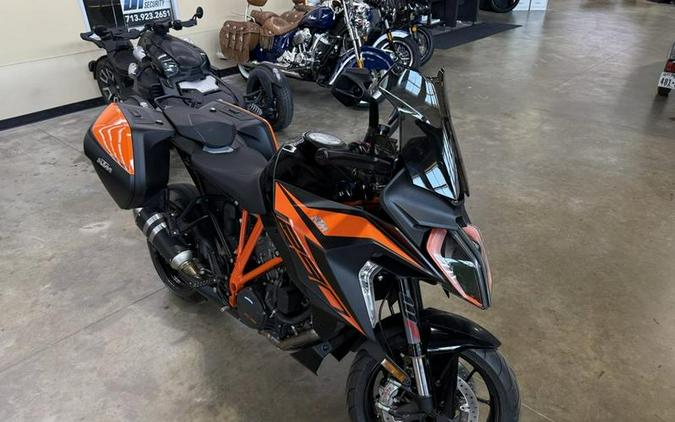 2020 KTM 1290 Super Duke GT