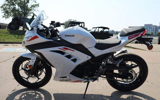 2026 NINJA 300 ABS - Kawasaki