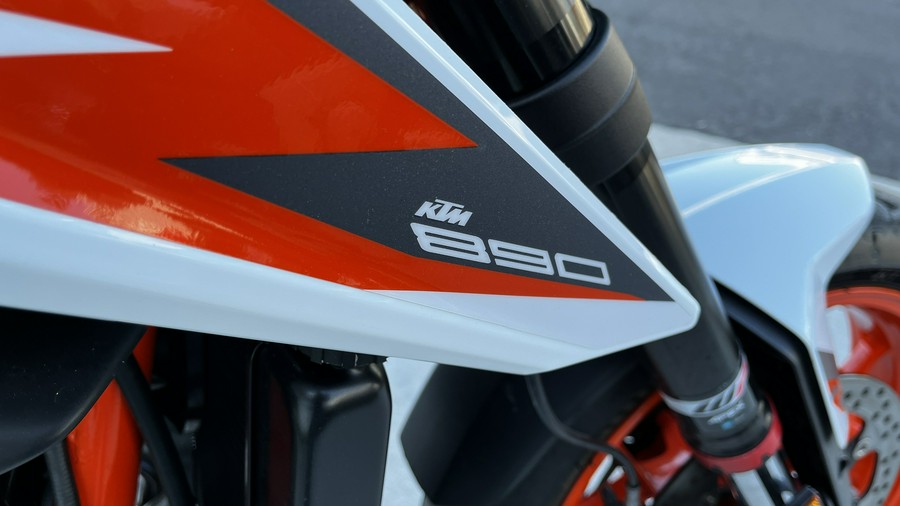 2021 KTM Duke