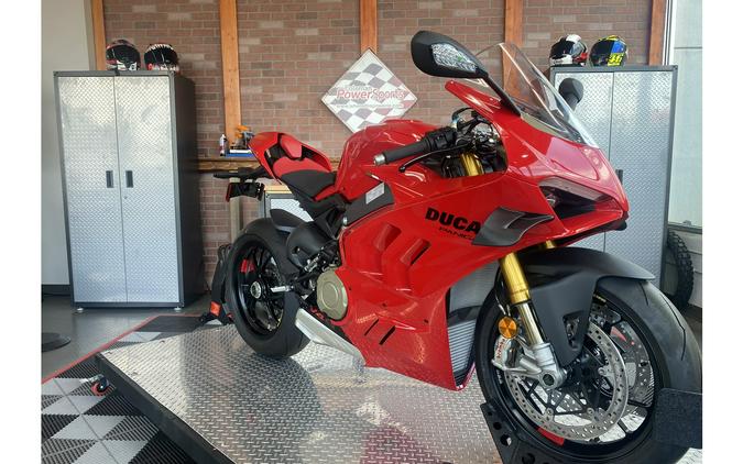 2024 Ducati Panigale V4 S