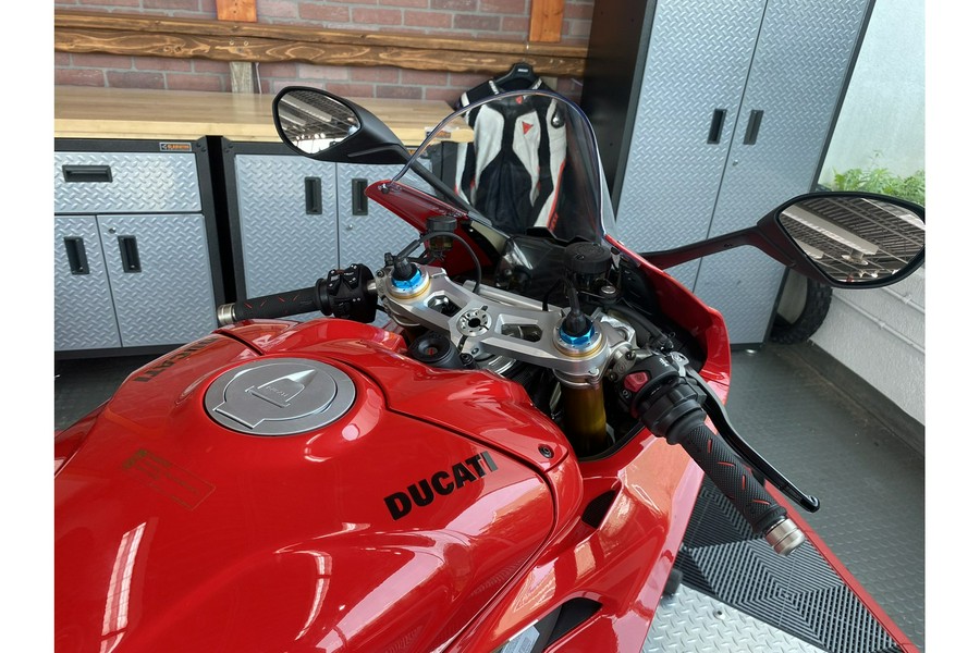 2024 Ducati Panigale V4 S