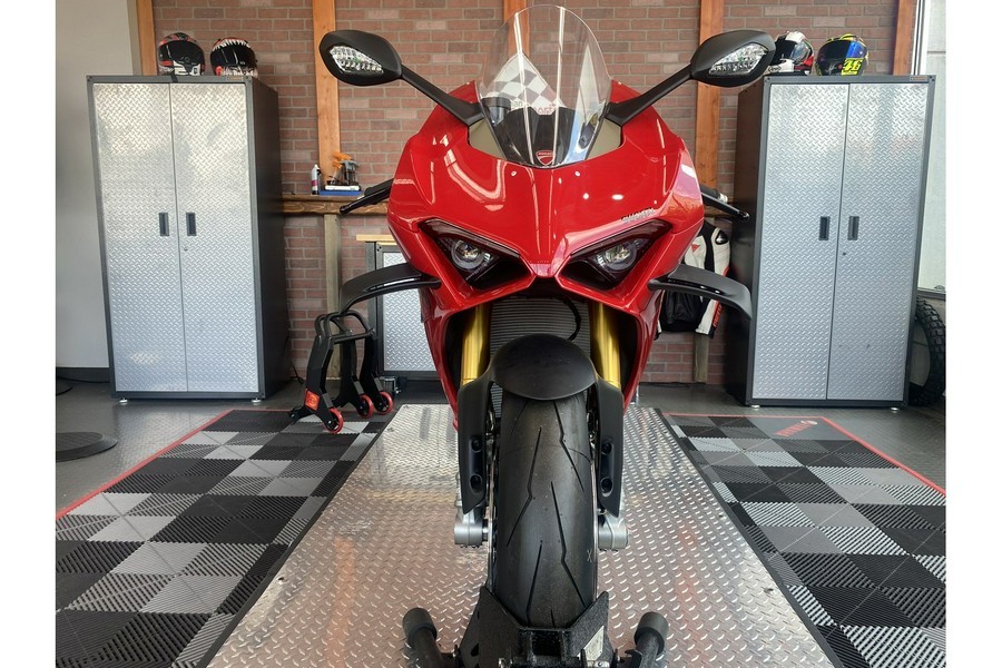 2024 Ducati Panigale V4 S