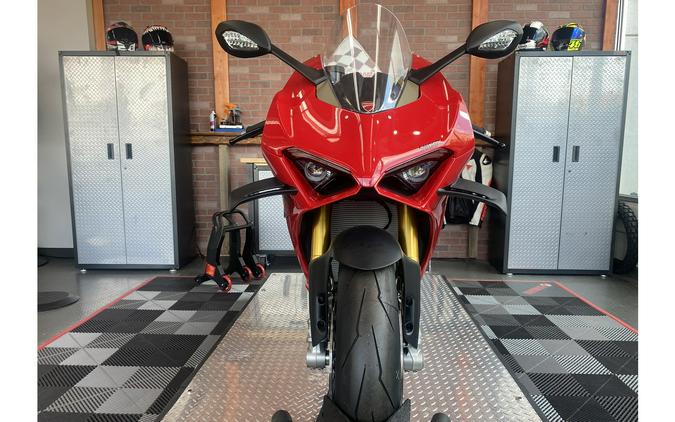 2024 Ducati Panigale V4 S