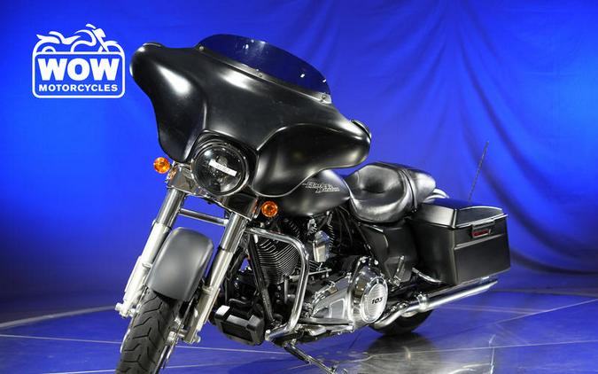 2013 Harley-Davidson® FLHX STREET GLIDE