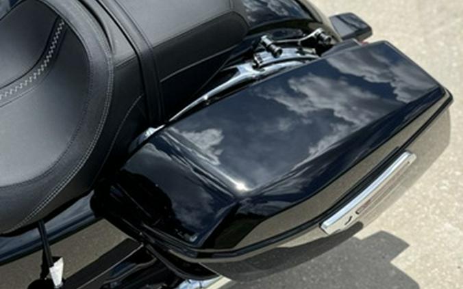 2025 Harley-Davidson FLHX - Street Glide