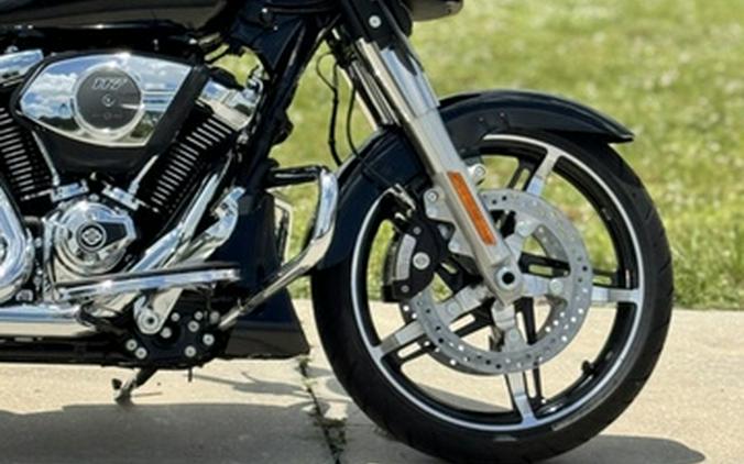 2025 Harley-Davidson FLHX - Street Glide