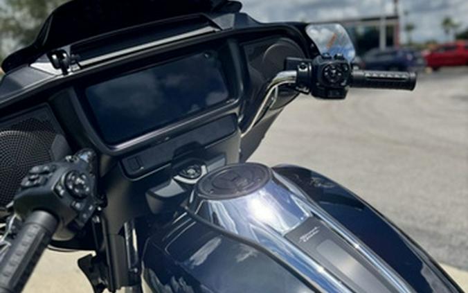 2025 Harley-Davidson FLHX - Street Glide