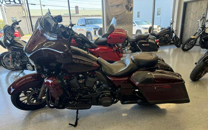 2019 Harley-Davidson FLHXSE CVO Street Glide