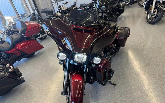 2019 Harley-Davidson FLHXSE CVO Street Glide