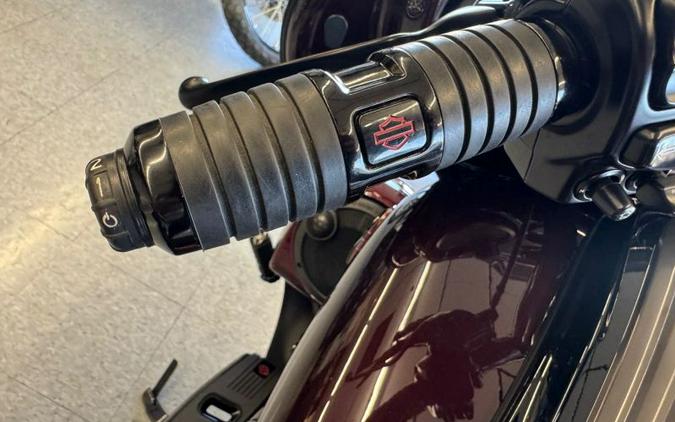 2019 Harley-Davidson FLHXSE CVO Street Glide