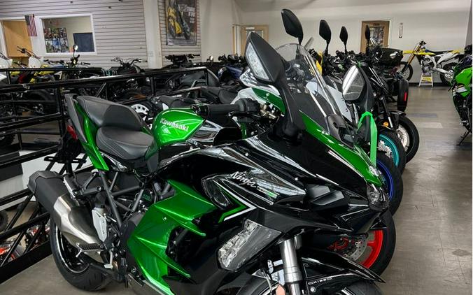 2023 Kawasaki Ninja® H2® SX SE