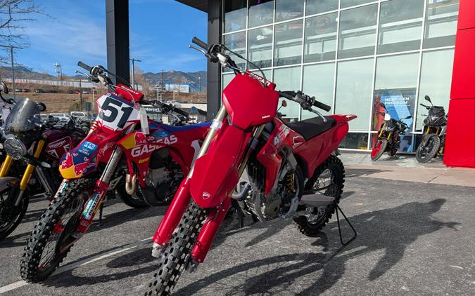 2026 Ducati Desmo450 MX