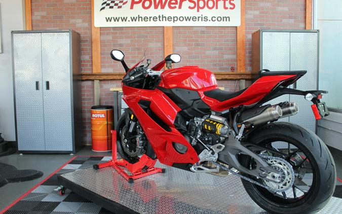 2026 Ducati Panigale V2S - Demo V2