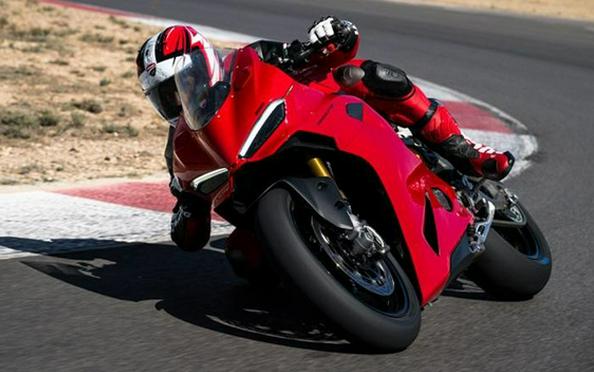 2026 Ducati Panigale V2S - Demo V2