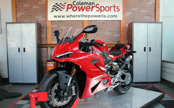2026 Ducati Panigale V2S - Demo V2