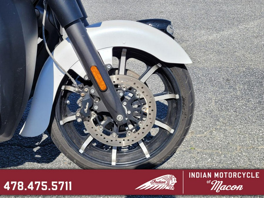 2020 Indian Motorcycle® Springfield® Dark Horse® White Smoke