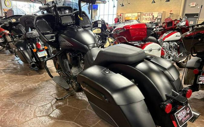 2021 Indian Motorcycle® Challenger® Dark Horse Thunder Black Smoke