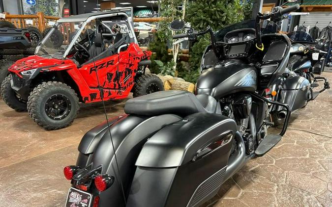 2021 Indian Motorcycle® Challenger® Dark Horse Thunder Black Smoke