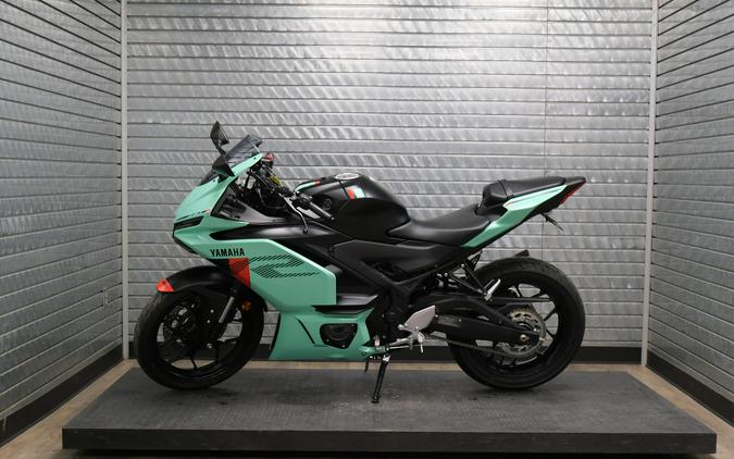 2026 YAMAHA YZF-R3 ABS